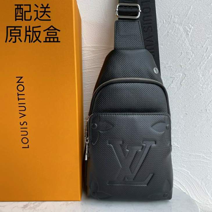 Picture of Louis Vuitton Mens Bags _SKUfw138432945fw